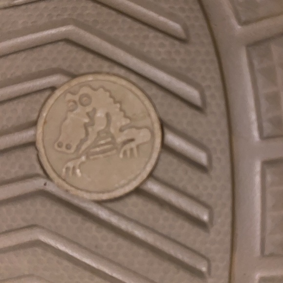 🆕🐊CROCS Women’s Leather/Croslite Flip Flop Sandals - Picture 7 of 8